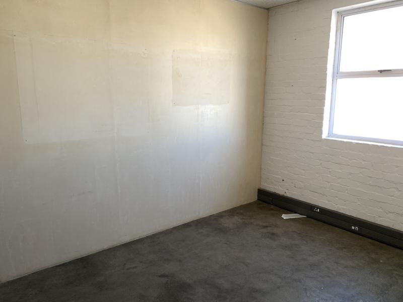 To Let commercial Property for Rent in Paarden Eiland Western Cape